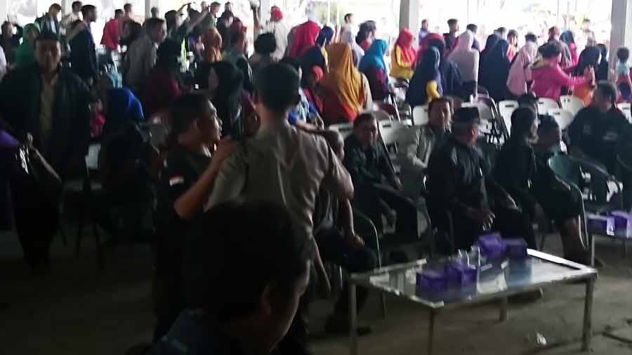  Saat Dikonfirmasi wartawan , Pihak Ultra Jaya Menghindar 