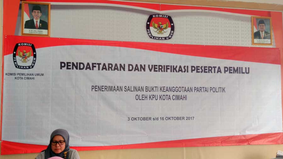 Sri Suasti, Komisioner KPU Kota Cimahi