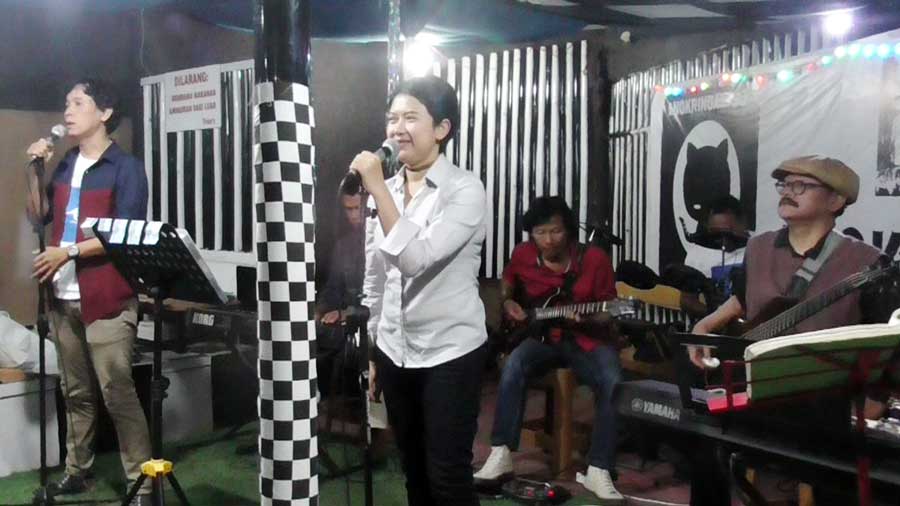  At Last Band Saat Tampil di Café Angkringan 597 Cimahi, belum lama ini