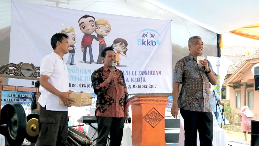 Beberapa narasumber memberikan materi sosialisasi Komunikasi Informasi dan Edukasi (KIE) Kreatif Tahun 2017.