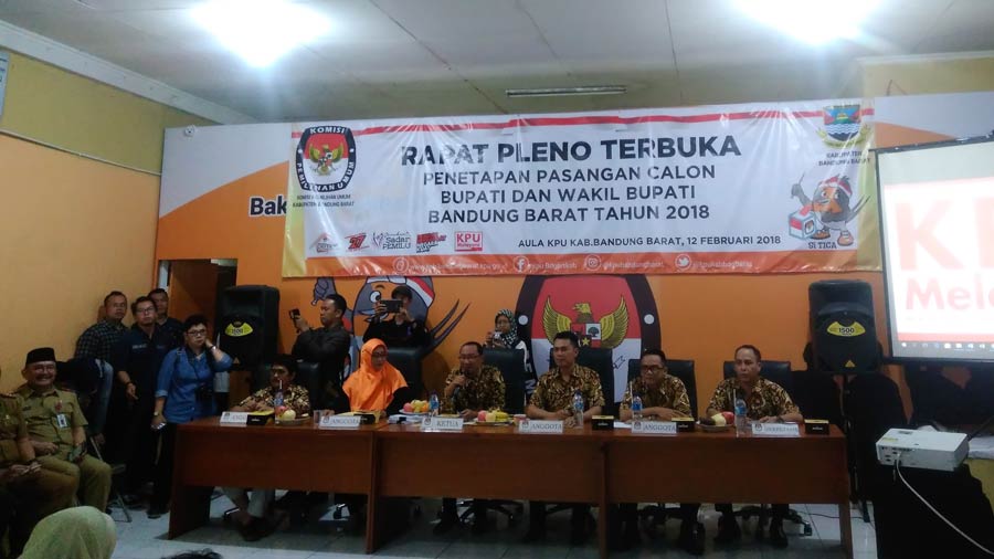 Rapat Pleno Terbuka KPU KBB tentang Penetapan Paslon Bupati dan Wakil Bupati Bandung Barat 2018.