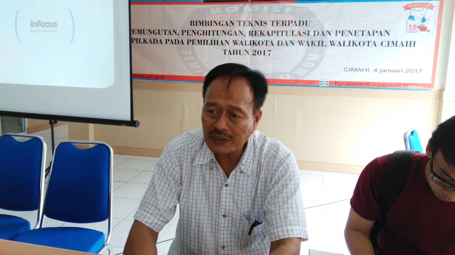 Yus Sutaryadi, Ketua Panwaslu Cimahi.
