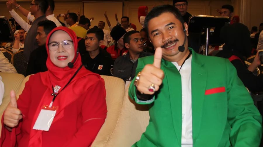 Elin Suharliah - Maman S Sunjaya (Emas), Paslon Bupati dan Wakil Bupati Bandung Barat 2018.