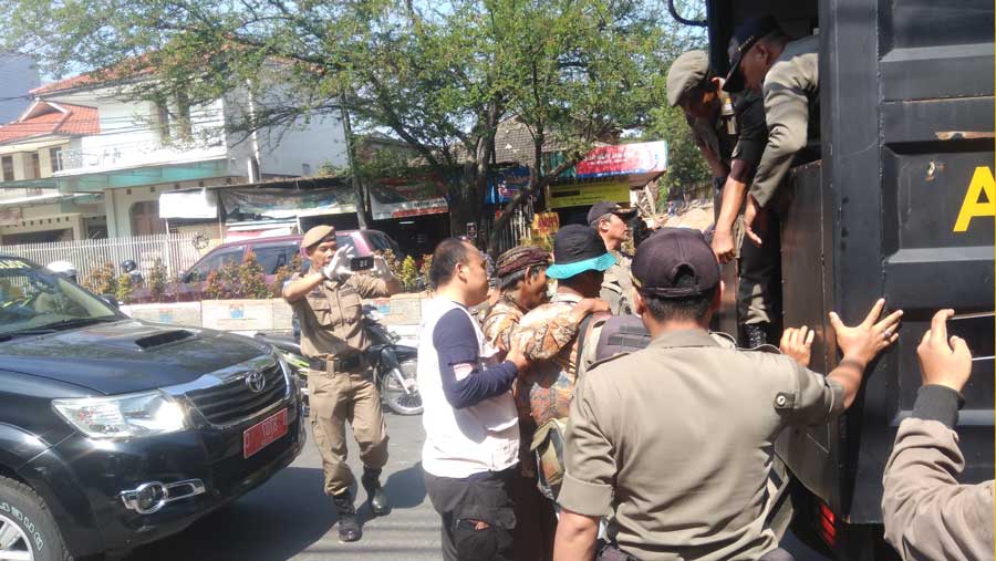 Operasi Praja Wibawa Satpol PP Jawa Barat dan Kota Cimahi beberapa waktu lalu.