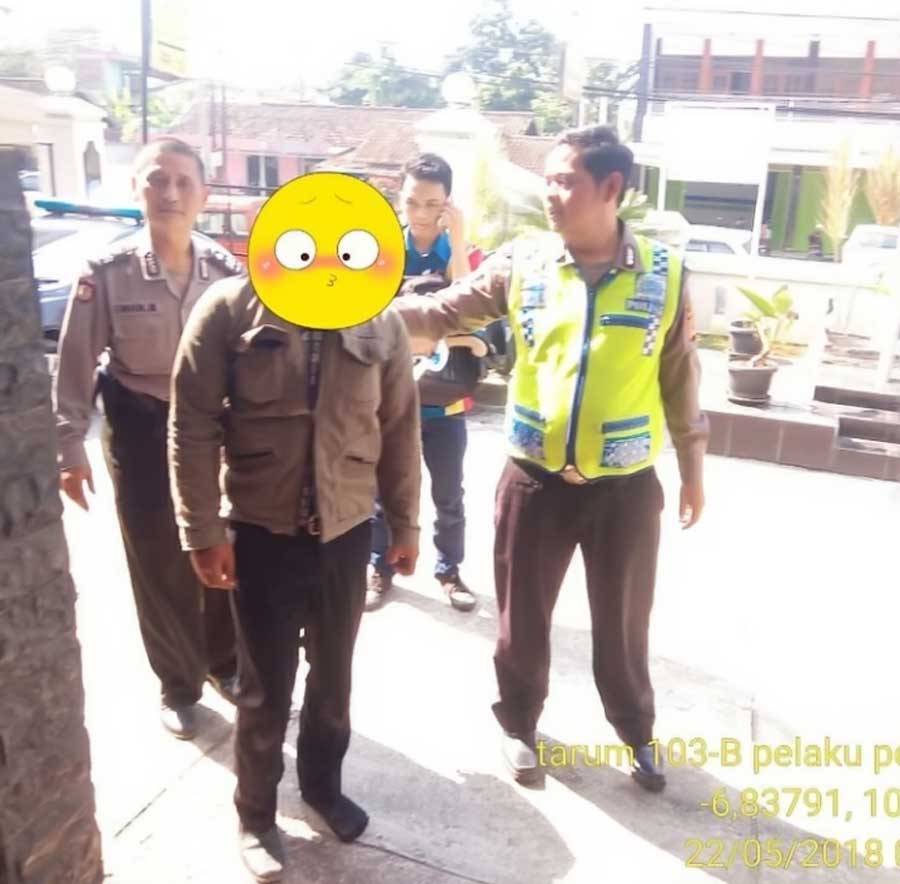 Pelaku curas minimarket.