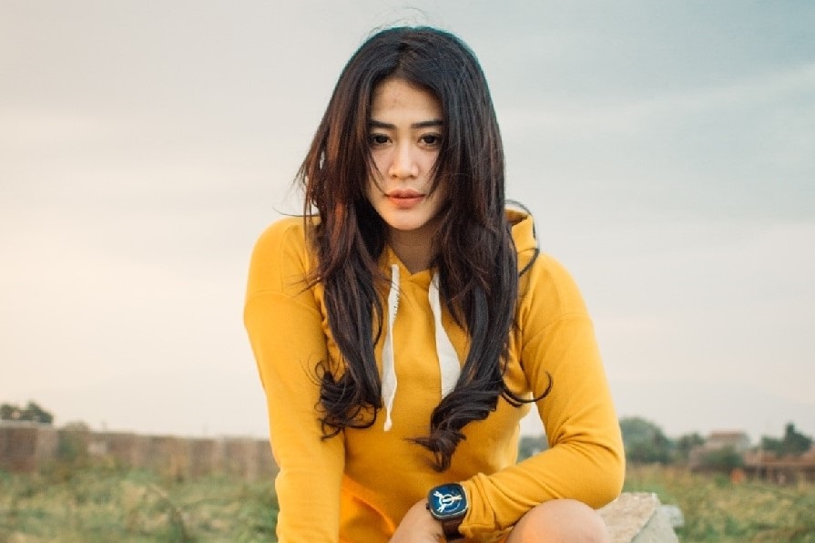 Merlin bobotoh cantik asal Cigondewah, Kota Bandung