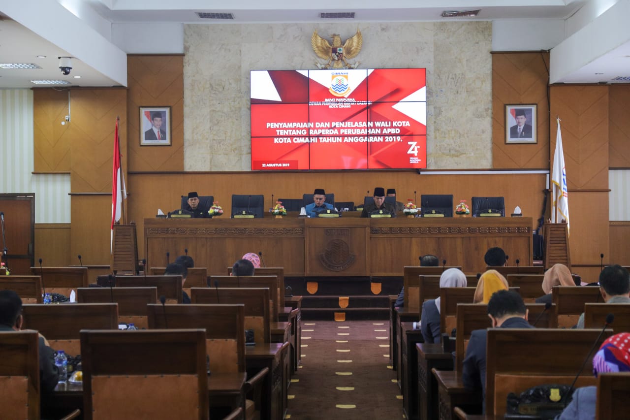 Rapat Paripurna di DPRD Kota Cimahi