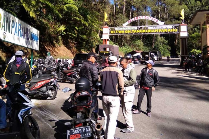 Kondisi Tangkuban Parahu Bikin Warga Sekitar Resah