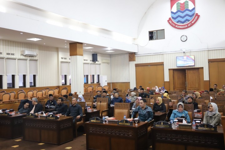 Kespen Rapat Paripurna
