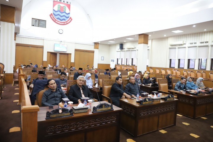 Rapat Paripurna Anggota DPRD Kota Cimahi