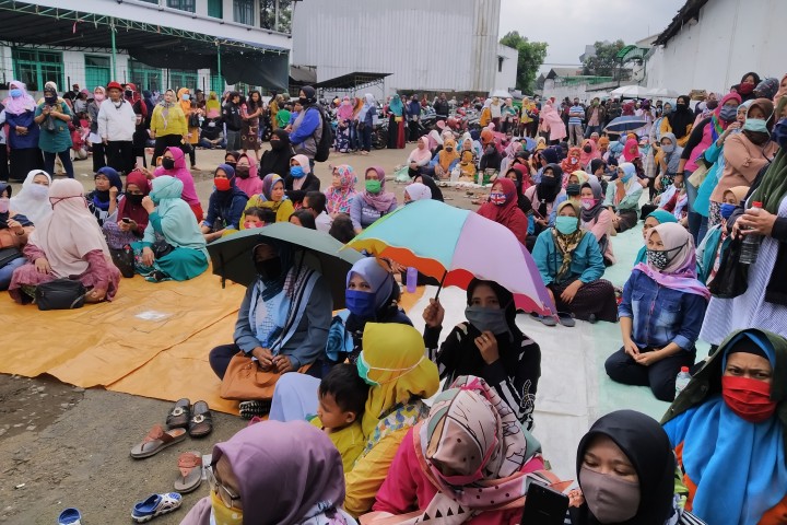 Ratusan Buruh Karyawan Pabrik Saat Demo Beberapa Waktu Lalu.