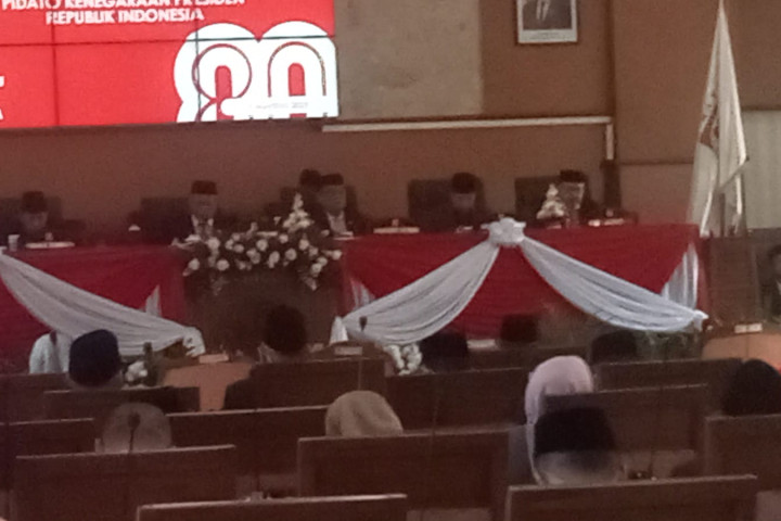 DPRD Kota Cimahi menggelar Rapat Paripurna Mendengarkan Pidato Kenegaraan  Presiden Republik Indonesia pada Sidang Tahunan MPR RI dan Sidang Bersama DPR RI dan DPD RI Tahun 2025, Jumat (15/08/2025). 