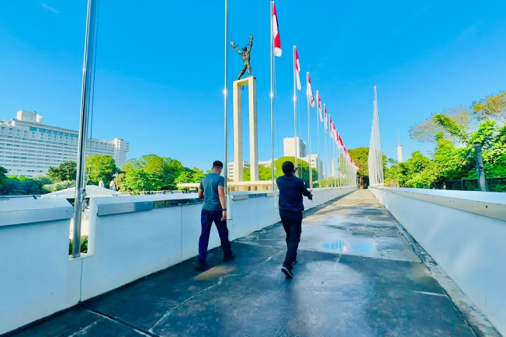 Mantan Mnekopulhukam Mahfud MD berolahraga pagi, Jum'at, 29 Agustus 2025 