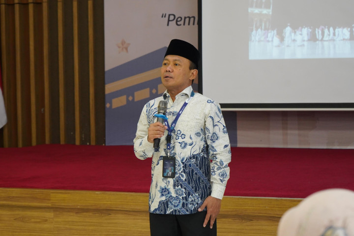 Pemimpin  PT Pegadaian Kanwil X Jawa Barat Dede Kurniawan menghadiri  seminar dan diskusi interaktif yang berfokus pada literasi keuangan. 