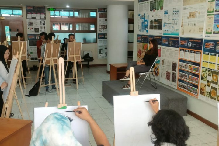 Kursus Menggambar di Mozi Design Institute 
