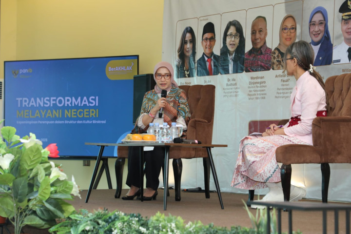 Menteri PANRB Rini Widyantini menjadi pembicara pada Kegiatan Sekolah Kepemimpinan Kartini (Kalis) di Sekolah Garuda Cahaya Rancamaya Islamic Boarding School, Bogor, belum lama ini.