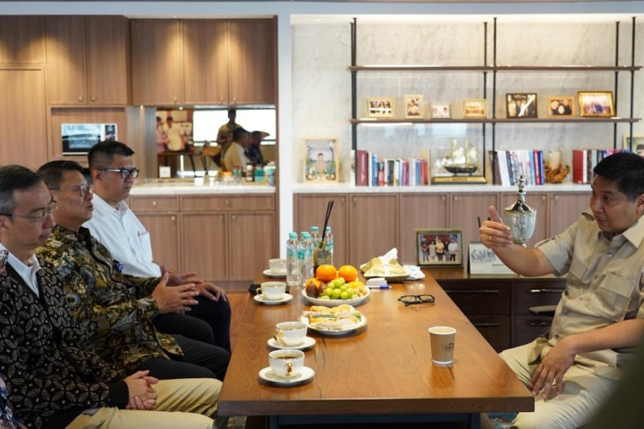 Menteri PKP Maruarar Sirait membahas skema FLPP untuk pembiayaan perumahan bagi MBR dengan pihak Bank BCA, Selasa, 28 Oktober 2025.