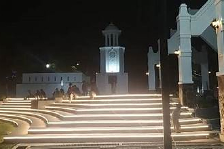 Pemerintah Kota (Pemkot) Cimahi melalui Dinas Perhubungan (Dishub)  menambah sebanyak 1.292 titik lampu penerangan jalan baru tahun ini