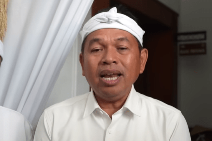 Gubenrur Jawa Barat Dedi Mulyadi 