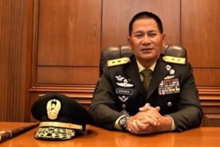 Pangdam III/Siliwangi Mayjen TNI Kosasih, SE