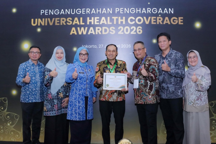 Pemkot Cimahi Meraih Penghargaan Universal Health Coverage Awards (UHC) Tahun 2026 untuk kategori Pratama. Penghargaan diserahkan di Jiekpo Kemayoran Jakarta, Selasa, 27 Januari 2026 kemarin. 