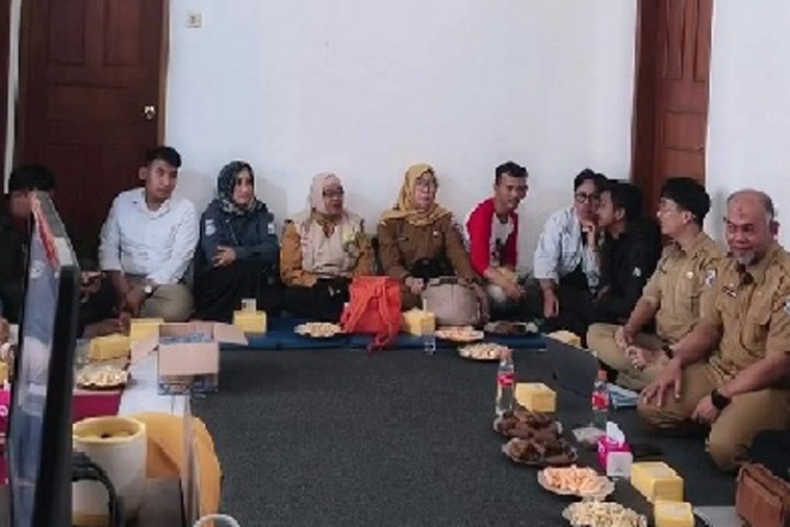 Kepala Dinas Sosial Kota Cimahi Totong Solehudin menghadiri Briefing dan Peningkatan Kapasitas Puskesos, belum lama ini. 