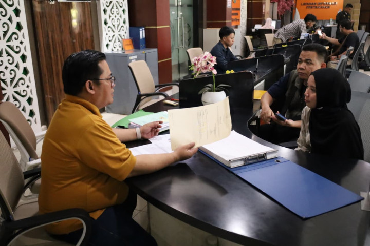 Warga Kota Bandung mendapatkan pelayanan adminsitrasi pertanahan di akhir pekan.
