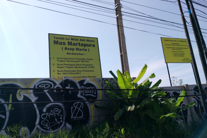 Dugaan penguasaan tanah tanpa izin di Jalan Cihanjuang Kampung Karangsari Blok Cisintok RT 03 RW 03 Desa Cihanjuang Kecamatan Parongpong, Kabupaten Bandung Barat