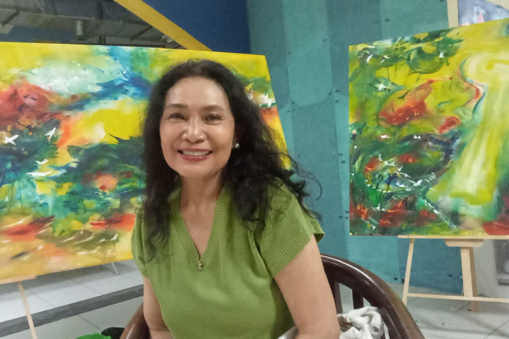 Jais Darga art dealer perempuan pertama di Indonesia 