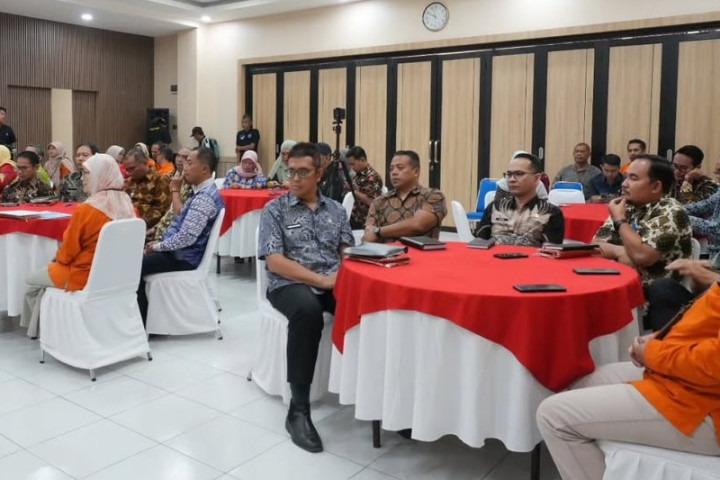Rapat Koordinasi Persiapan SE2026 yang dihadiri oleh unsur BPS dan OPD di lingkungan Kota Cimahi, di Aula Gedung B, belum lama ini. 