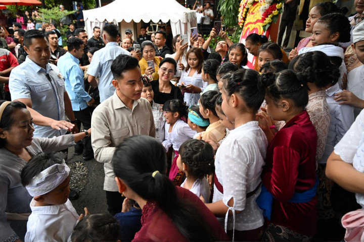 Wapres Gibran menghadiri Rapat Kerja Nasional XIII Dewan Pimpinan Nasional Perhimpunan Pemuda Hindu (DPN Peradah) Indonesia di Pura Aditya Rawamangun, Jakarta Timur. 