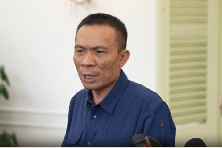 Ahli Digital Forensik Rismon Hasiholan Sianipar menemui Wakil Presiden (Wapres) Gibran Rakabuming di Istana Wapres, Jl. Medan Merdeka Selatan No. 6, Jakarta Pusat, Jumat (13/03/2026).