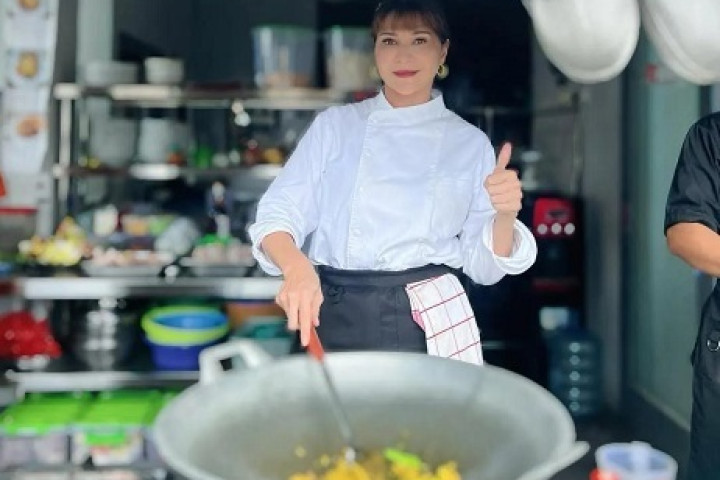 Aktris senior Tamara Bleszynski saat ini menjalani kehidupan yang lebih tenang di Bali, sembari mengelola usaha kuliner miliknya, Teh Manis Bali