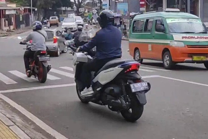 Kondisi Lalulintas di Simpang Citeureup
