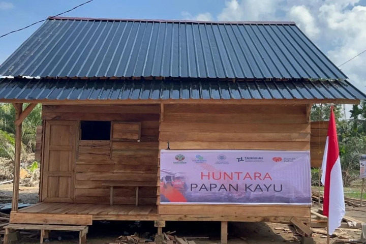 Pemanfaatan kayu hanyutan sebagai material huntara di Aceh Utara