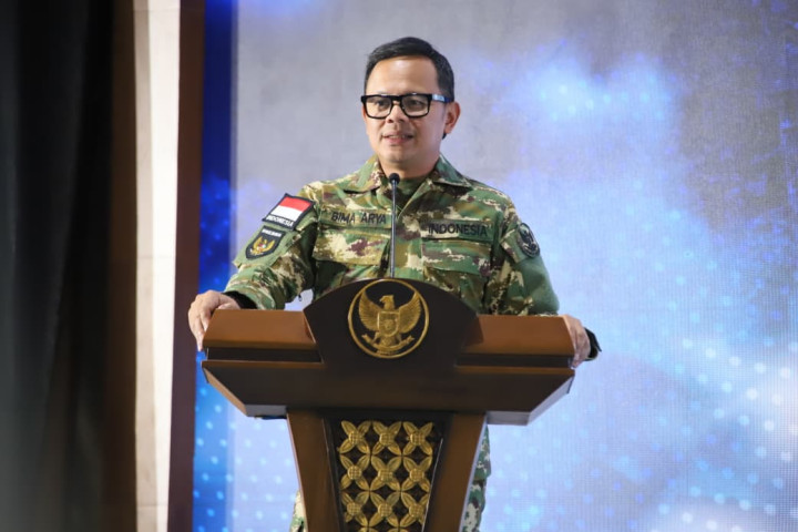 Wamendagri  Bima Arya Sugiarto memberikan paparan dalam Kursus Pemantapan Pimpinan Daerah Ketua DPRD se-Indonesia di Akademi Militer, Kamis (16/4/2026).