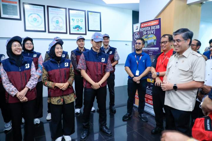 Menteri Ketenagakerjaan Yassierli menghadiri pembukaan program magang nasional, belum lama ini. 