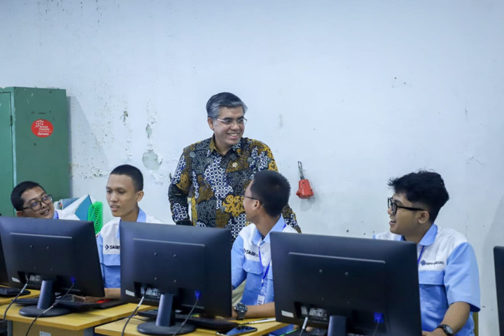 meninjau pelaksanaan PVN Batch I Tahun 2026 di Balai Besar Pelatihan Vokasi dan Produktivitas Bandung, Bandung,