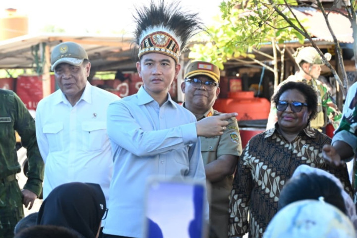 Wamendagri Ribka Haluk mendampingi Wapres Gibran Kunjungan di Papua 