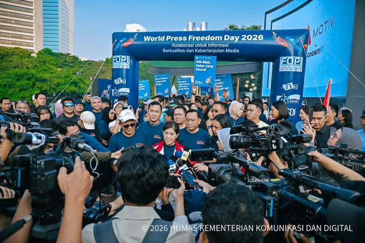 Menkomdigi Meutya Hafid, melontarkan kritik tajam terhadap fenomena jurnalisme, saat Peringatan Hari Kebebasan Pers Sedunia 2026 di Jakarta, Minggu (3/5/2026),