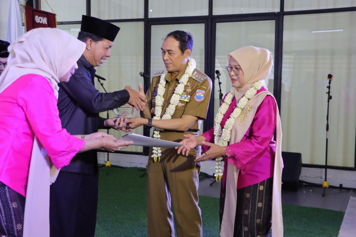 menggelar kegiatan itsbat nikah massal dalam rangka memperingati HUT ke-24 Gabungan Organisasi Wanita Kota Cimahi, Selasa (19/5/2026), 