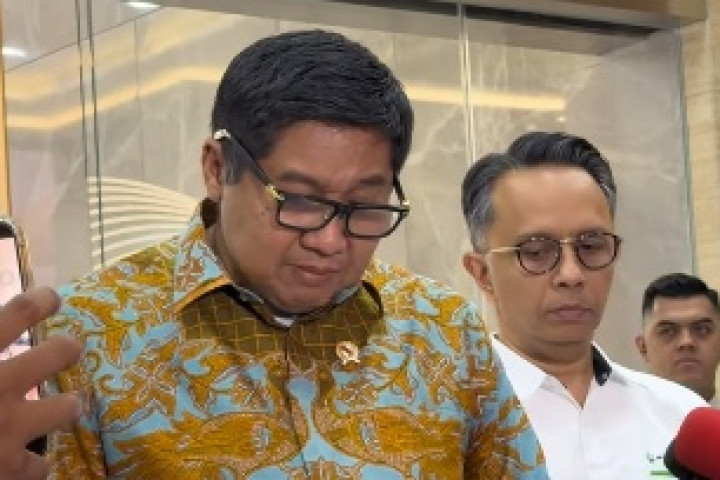 Menteri PKP Maruarar Sirait memberikan keterangan pers terkait kolaborasi pembiayaan perumahan dengan BRI.