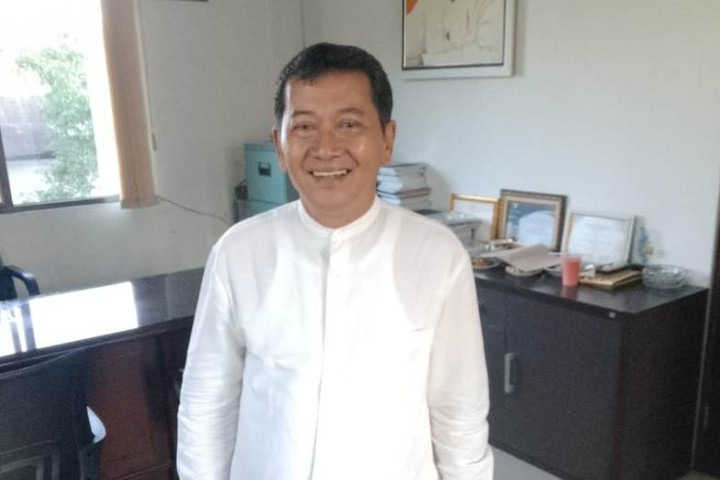 Ketua Yayasan Dasar dan Menengah Pasundan, Prof.Dr. Dadang Mulyana.