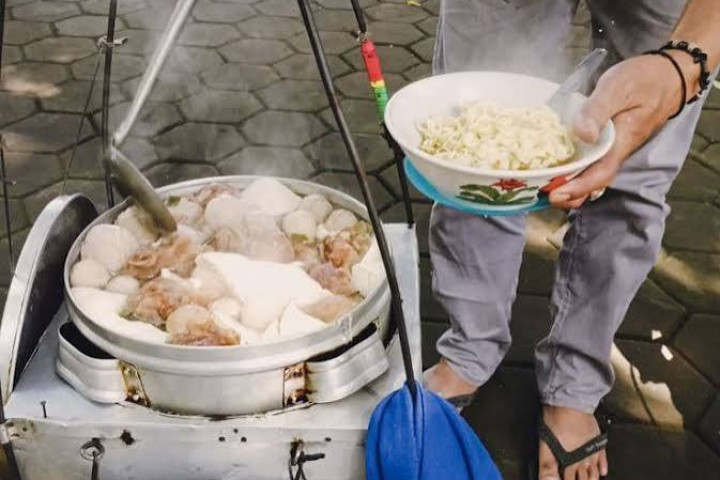Pemkot Bandung melarang aktivitas pedagang Cuanki di DEpan Pusdai Jawa Barat.