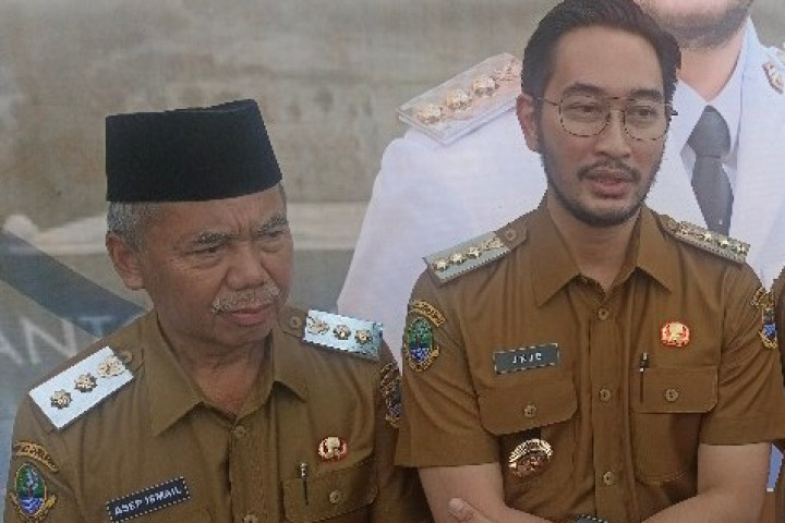 Bupati Bandung Barat Jeje Ritchie Ismail meminta agar pengawasan lingkungan diubah menjadi sebuah rutinitas pencegahan, bukan sekadar respons reaktif setelah terjadi tindak kriminalitas.