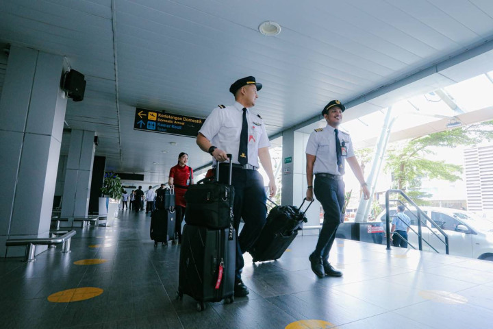 PT Angkasa Pura Indonesia (Persero) mulai melakukan berbagai persiapan untuk mengoptimalkan operasional Bandara Husein Sastranegara setelah pemerintah membuka kembali peluang penerbangan domestik maupun internasional. 