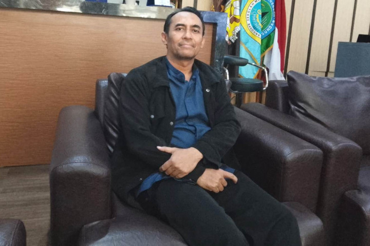  Kepala SMK Pasundan 2 Bandung, Umar Khatob, S.Pd., M.Si