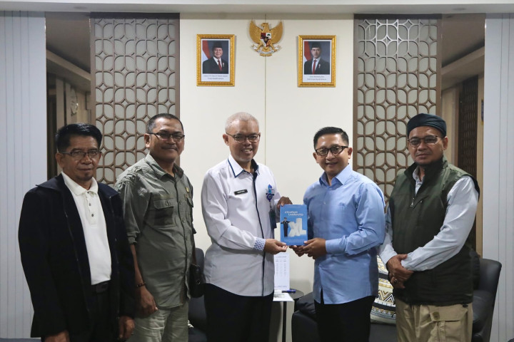 Sekretaris Jenderal (Sekjen) Kemnaker, Cris Kuntadi, menerima audiensi pimpinan Yayasan Gerakan Tani Muda Nusantara (GERTANUSA Foundation) di Kantor Kemnaker, Jakarta. 