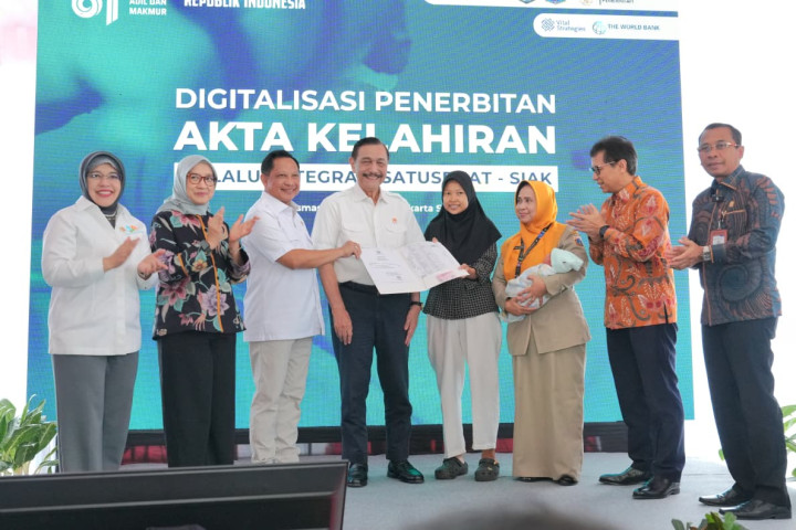 Pemerintah secara resmi meluncurkan digitalisasi penerbitan akta kelahiran yang terintegrasi dengan fasilitas pelayanan kesehatan. 