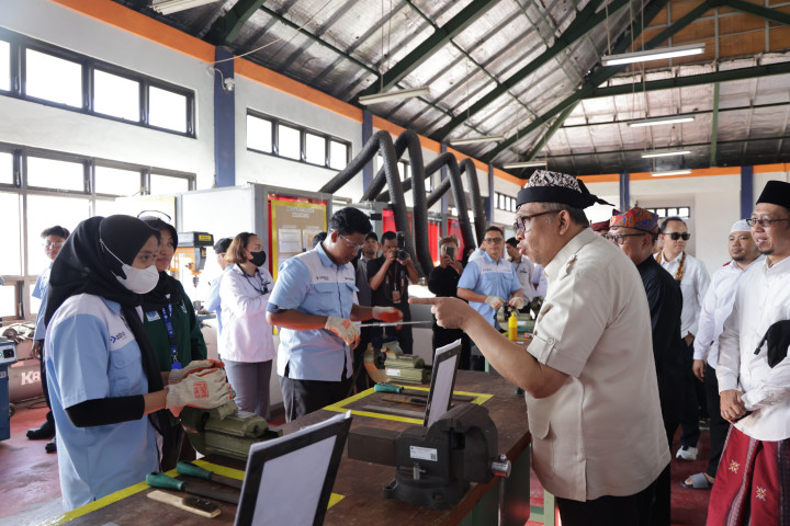 Afriansyah saat menghadiri kegiatan Penguatan Sinergitas Pelatihan di Balai Pelatihan Vokasi dan Produktivitas (BPVP) Banyuwangi, Rabu, 23 September 2026. 